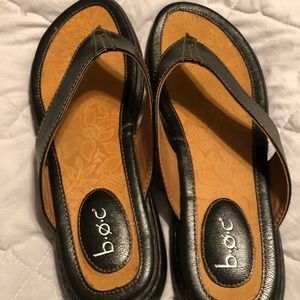 BOC sandals size 10